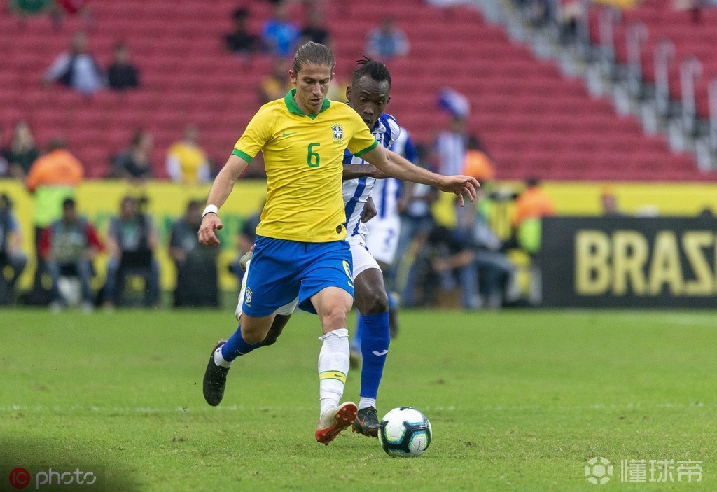 问鼎娱乐-包含弗拉门戈内部会议纪要流出——官宣日单刀错失，美洲杯使命明确，球探报告显示潜力的词条