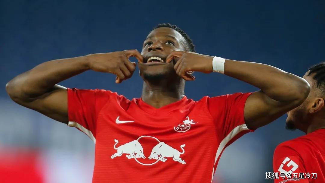 问鼎娱乐-包含冰球常规赛上演强强对话，河套猎隼队强势横扫江汉银狐队，多点开花奏效；定位球制造杀机的词条