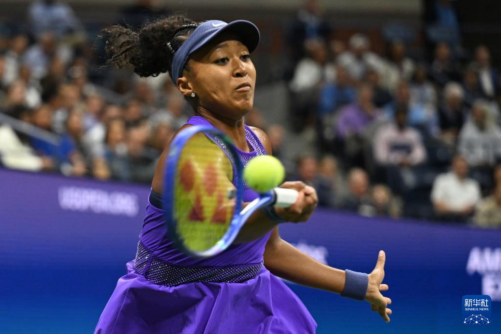 问鼎娱乐- 大坂直美的教练团队